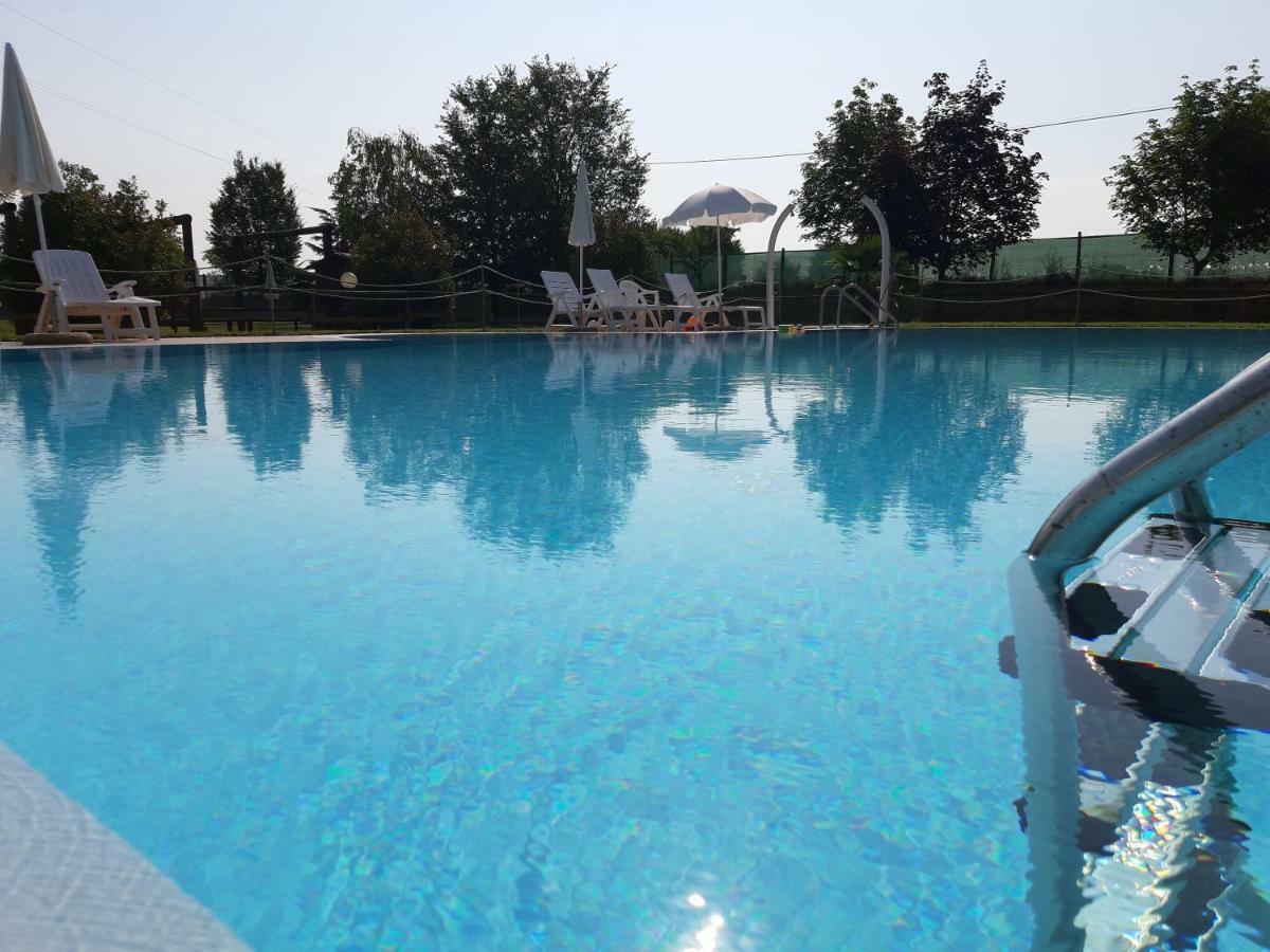 Agriturismo Trebis 볼타 만토바나 외부 사진