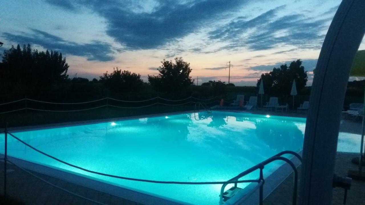 Agriturismo Trebis 볼타 만토바나 외부 사진